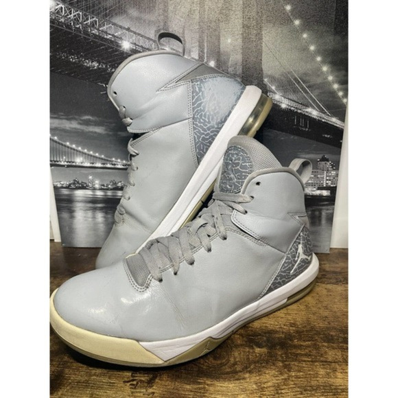Nike Jordan Imminent‎ Gray and White Sneaker / Shoe's Men's Size 10 - Picture 1 of 9